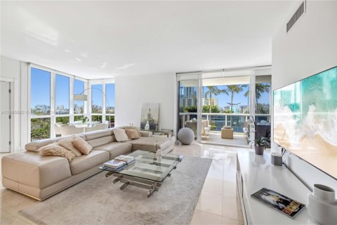 Condominio en venta en Miami Beach, Florida, 2 dormitorios, 143.81 m2 № 1979363 - foto 1