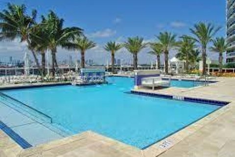 Condominio en venta en Miami Beach, Florida, 2 dormitorios, 143.81 m2 № 1979363 - foto 18