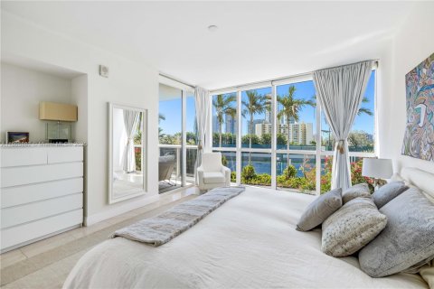 Condominio en venta en Miami Beach, Florida, 2 dormitorios, 143.81 m2 № 1979363 - foto 11