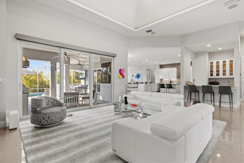 Купить виллу или дом в Брейдентон, Флорида 13 комнат, 394м2, № 1628676 - фото 10