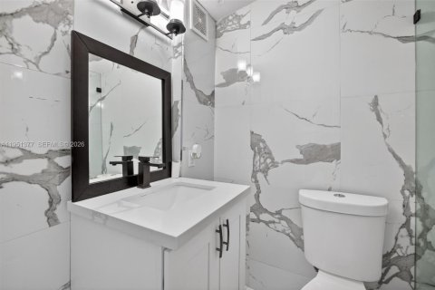 House in Oakland Park, Florida 2 bedrooms, 72.84 sq.m. № 2006314 - photo 19