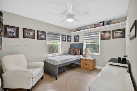 House in Oakland Park, Florida 2 bedrooms, 72.84 sq.m. № 2006314 - photo 14