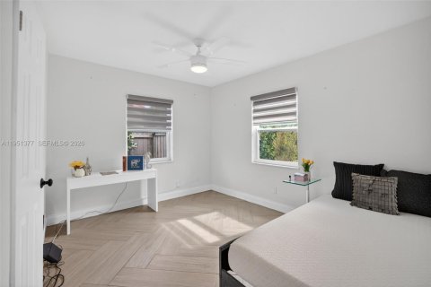 House in Oakland Park, Florida 2 bedrooms, 72.84 sq.m. № 2006314 - photo 11