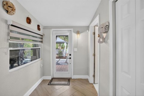 House in Oakland Park, Florida 2 bedrooms, 72.84 sq.m. № 2006314 - photo 21