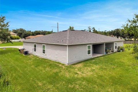 Commercial property in Kissimmee, Florida 8 bedrooms, 279.64 sq.m. № 2376635 - photo 14