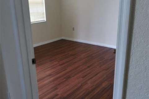 Villa ou maison à louer à Orlando, Floride: 2 chambres, 94.76 m2 № 2277224 - photo 4