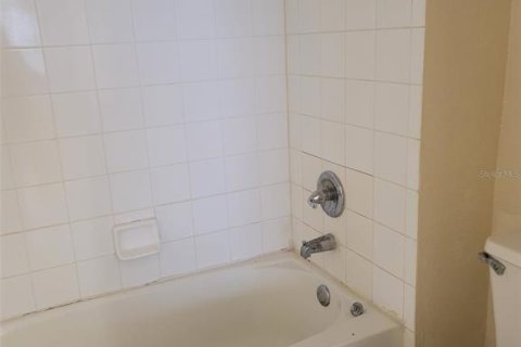 Villa ou maison à louer à Orlando, Floride: 2 chambres, 94.76 m2 № 2277224 - photo 8