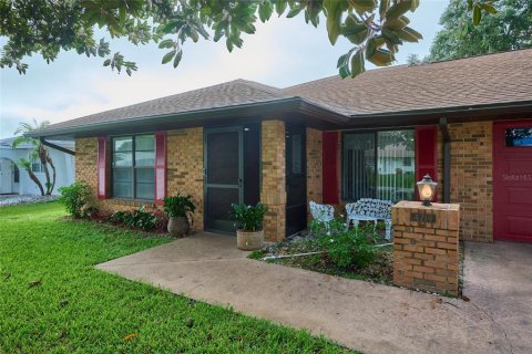 Duplex à vendre à Sebring, Floride: 2 chambres, 136.1 m2 № 1805364 - photo 4