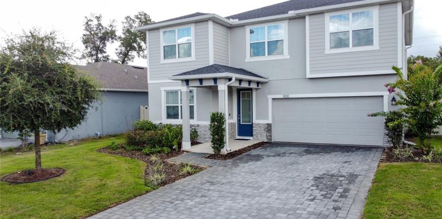 House in DeLand, Florida 5 bedrooms, 283.91 sq.m. № 2228336