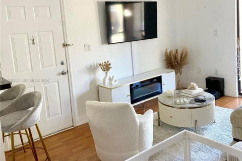 Copropriété à vendre à Miami, Floride: 1 chambre, 54.44 m2 № 2007247 - photo 14