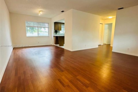 Apartment in Fort Lauderdale, Florida 2 bedrooms, 83.61 sq.m. № 2000623 - photo 4