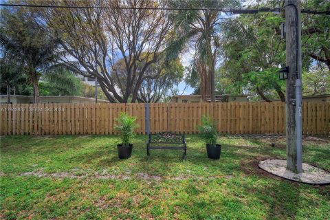 Apartment in Fort Lauderdale, Florida 2 bedrooms, 83.61 sq.m. № 2000623 - photo 18