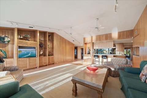 House in Englewood, Florida 5 bedrooms, 374.67 sq.m. № 2122872 - photo 25