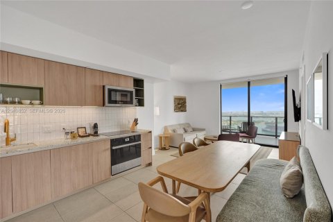 Copropriété à vendre à Miami, Floride: 3 chambres, 114.27 m2 № 2240309 - photo 2