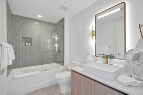 Copropriété à vendre à Miami, Floride: 3 chambres, 114.27 m2 № 2240309 - photo 7