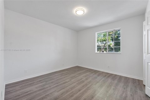 Adosado en venta en Sunrise, Florida, 4 dormitorios, 171.68 m2 № 2030925 - foto 17