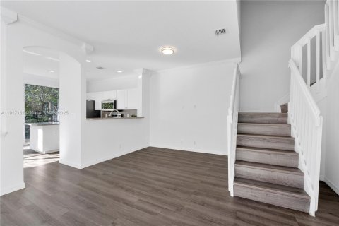 Adosado en venta en Sunrise, Florida, 4 dormitorios, 171.68 m2 № 2030925 - foto 15