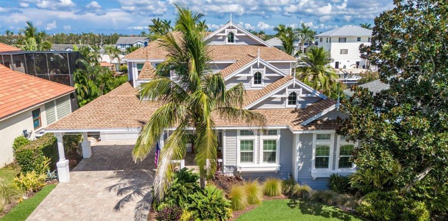 Casa en Bradenton, Florida 5 dormitorios, 399.48 m2 № 1899769
