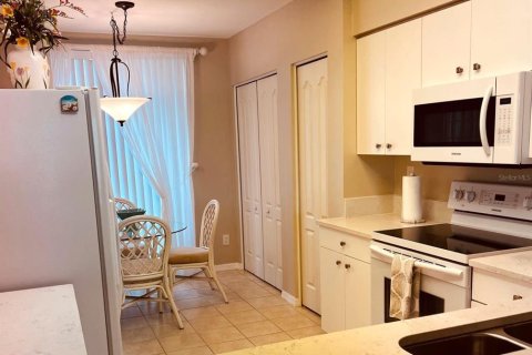 Condominio en alquiler en Sarasota, Florida, 2 dormitorios, 123.84 m2 № 1916306 - foto 5