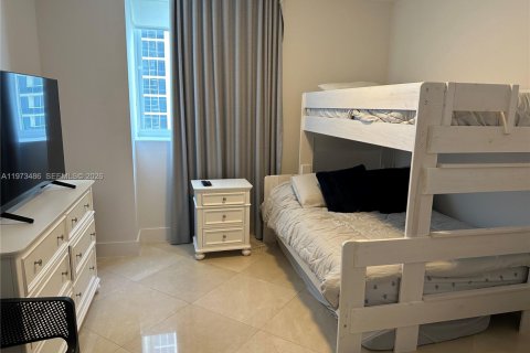 Condominio en venta en Miami Beach, Florida, 2 dormitorios, 128.21 m2 № 2034060 - foto 15