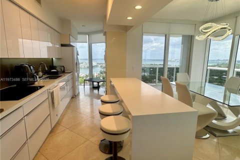 Condominio en venta en Miami Beach, Florida, 2 dormitorios, 128.21 m2 № 2034060 - foto 4