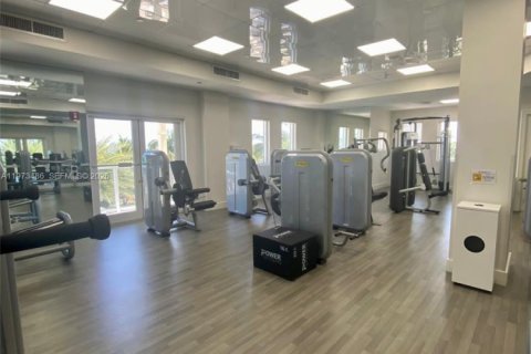 Condominio en venta en Miami Beach, Florida, 2 dormitorios, 128.21 m2 № 2034060 - foto 27