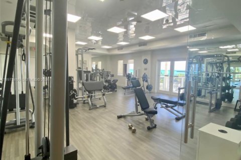 Condominio en venta en Miami Beach, Florida, 2 dormitorios, 128.21 m2 № 2034060 - foto 24