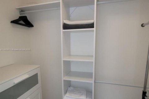 Apartment in Doral, Florida 1 bedroom, 60.39 sq.m. № 1981858 - photo 10