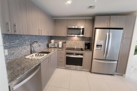 Apartment in Doral, Florida 1 bedroom, 60.39 sq.m. № 1981858 - photo 2