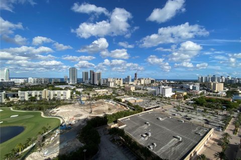 Снять в аренду кондоминиум в Халландейл-Бич, Флорида 3 спальни, 148.36м2, № 2029374 - фото 14