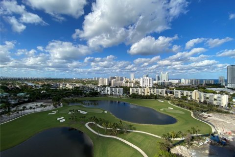 Снять в аренду кондоминиум в Халландейл-Бич, Флорида 3 спальни, 148.36м2, № 2029374 - фото 16