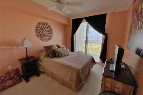 Снять в аренду кондоминиум в Халландейл-Бич, Флорида 3 спальни, 148.36м2, № 2029374 - фото 10
