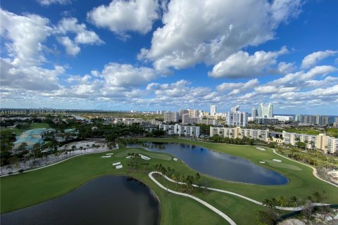 Снять в аренду кондоминиум в Халландейл-Бич, Флорида 3 спальни, 148.36м2, № 2029374 - фото 17