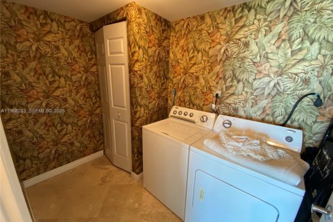 Снять в аренду кондоминиум в Халландейл-Бич, Флорида 3 спальни, 148.36м2, № 2029374 - фото 13