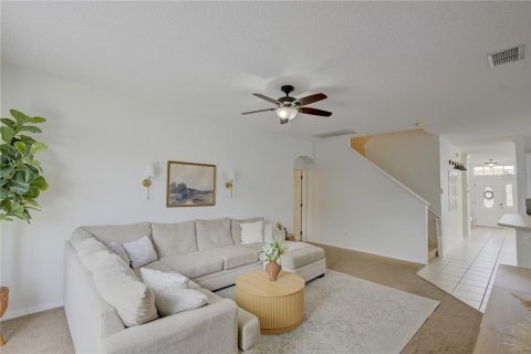 House in Orlando, Florida 4 bedrooms, 230.86 sq.m. № 2233443 - photo 21