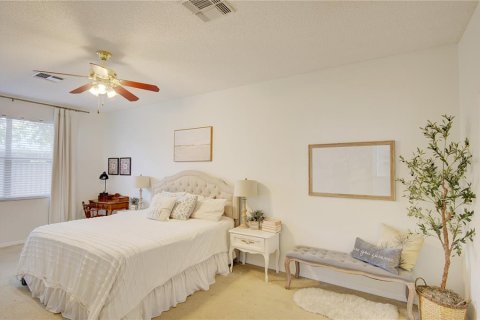 House in Orlando, Florida 4 bedrooms, 230.86 sq.m. № 2233443 - photo 27