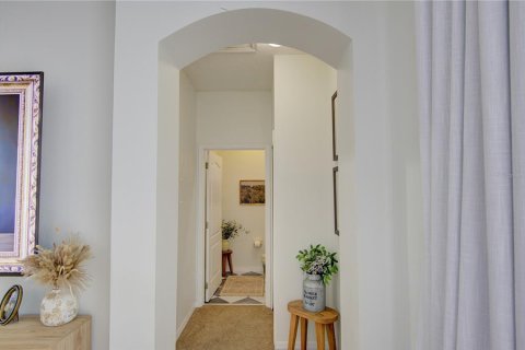 House in Orlando, Florida 4 bedrooms, 230.86 sq.m. № 2233443 - photo 23