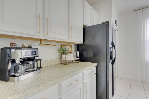 House in Orlando, Florida 4 bedrooms, 230.86 sq.m. № 2233443 - photo 12