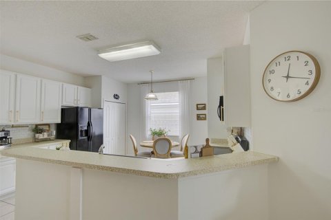 House in Orlando, Florida 4 bedrooms, 230.86 sq.m. № 2233443 - photo 18