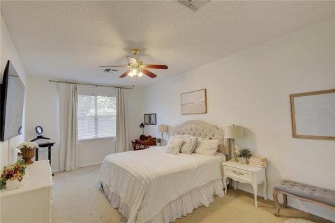 House in Orlando, Florida 4 bedrooms, 230.86 sq.m. № 2233443 - photo 26