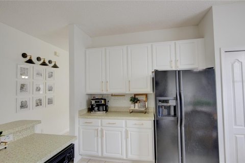 House in Orlando, Florida 4 bedrooms, 230.86 sq.m. № 2233443 - photo 13