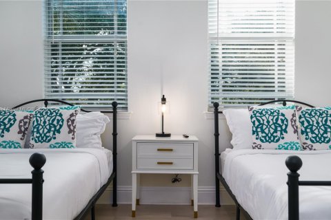 Casa en alquiler en Fort Lauderdale, Florida, 6 dormitorios, 340.86 m2 № 1950661 - foto 20