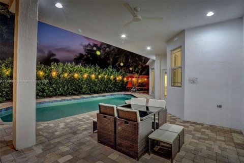 Casa en alquiler en Fort Lauderdale, Florida, 6 dormitorios, 340.86 m2 № 1950661 - foto 7