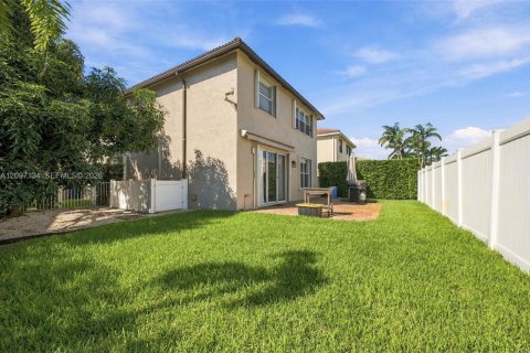 House in Miramar, Florida 5 bedrooms, 244.98 sq.m. № 2392577 - photo 28