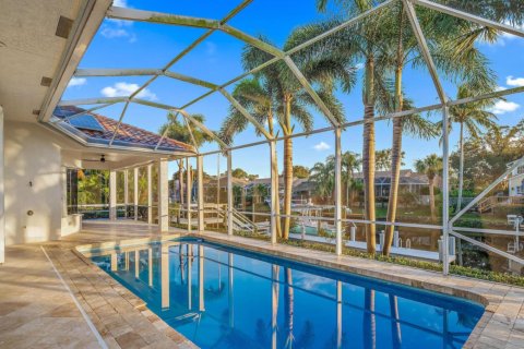 Casa en alquiler en Tequesta, Florida, 3 dormitorios, 232.26 m2 № 925449 - foto 1