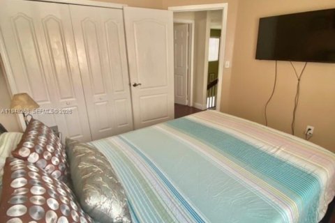 Casa en venta en Homestead, Florida, 4 dormitorios, 177.81 m2 № 2004324 - foto 16