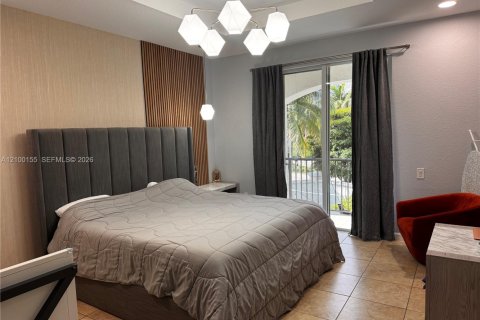 Townhouse in Hollywood, Florida 3 bedrooms, 214.05 sq.m. № 2399574 - photo 13