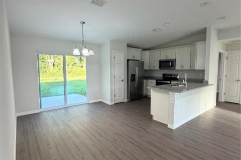 Villa ou maison à louer à Summerfield, Floride: 3 chambres, 122.82 m2 № 2418495 - photo 5
