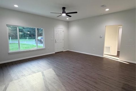 Villa ou maison à louer à Summerfield, Floride: 3 chambres, 122.82 m2 № 2418495 - photo 2