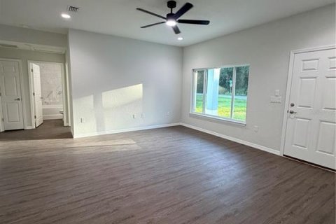 Villa ou maison à louer à Summerfield, Floride: 3 chambres, 122.82 m2 № 2418495 - photo 3